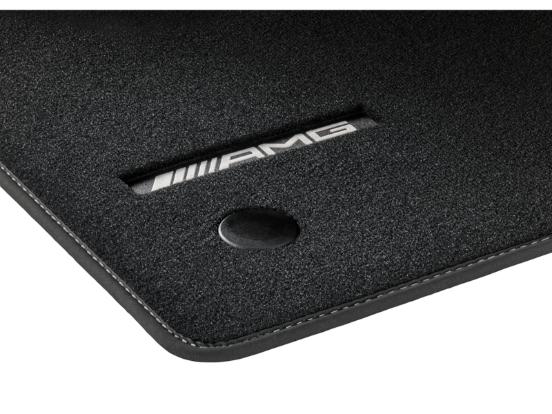 AMG Veloursmatten, Satz, 4-teilig, mit AMG Weblogo, Ziernaht designoweiß AMG Veloursmatten, Satz, 4-teilig, mit AMG Weblogo, Ziernaht designoweiß