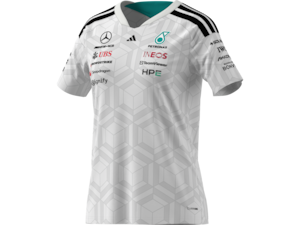 T-Shirt Damen, Fahrer, Mercedes-AMG F1, 2026. 100 % Polyester (recycelt). Offizielles Mercedes-AMG PETRONAS Formula One Fahrer T-Shirt der Saison 2026. Streifendetail an Schulter. Team- und Partnerlogos auf Vorder- und Rückseite sowie auf den Ärmeln. Größen XS-XL. Schwarz B6 799 8384 - 8388. Weiß B6 799 8389 - 8393. T-Shirt Damen, Fahrer, Mercedes-AMG F1, 2026. 100 % Polyester (recycelt). Offizielles Mercedes-AMG PETRONAS Formula One Fahrer T-Shirt der Saison 2026. Streifendetail an Schulter. Team- und Partnerlogos auf Vorder- und Rückseite sowie auf den Ärmeln. Größen XS-XL. Schwarz B6 799 8384 - 8388. Weiß B6 799 8389 - 8393.