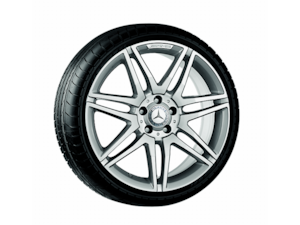 AMG 7-twin-spoke wheel, 48.3 cm (19-inch).