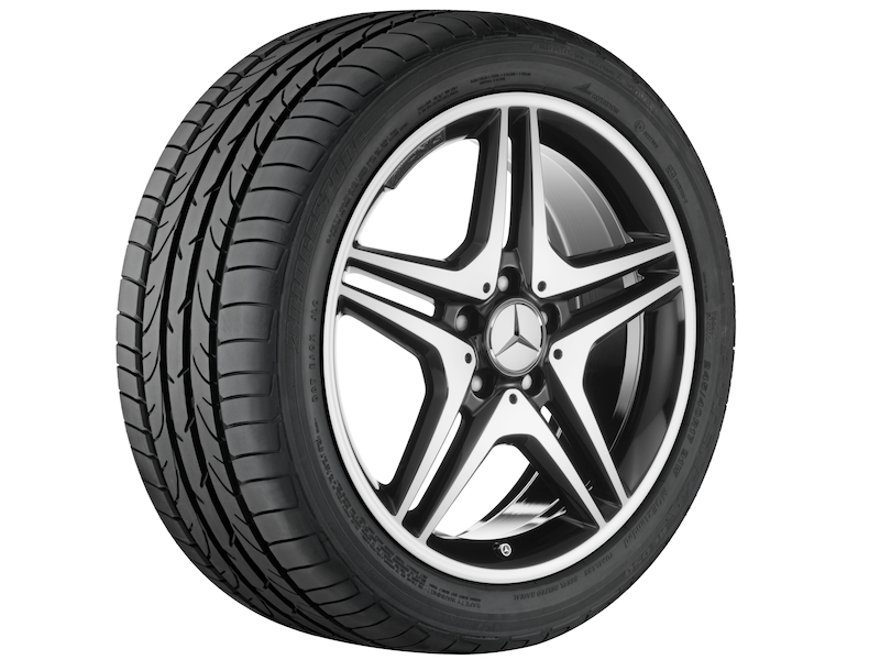 AMG 5-twin-spoke wheel, 45.7 cm (18-inch) AMG 5-twin-spoke wheel, 45.7 cm (18-inch)