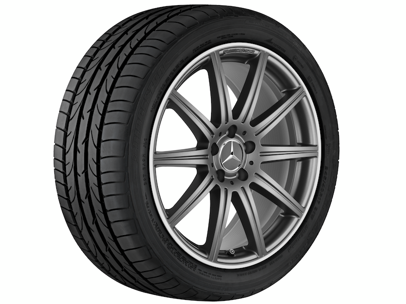 AMG 10-spoke wheel, 48.3 cm (19-inch), High-sheen rim flange AMG 10-spoke wheel, 48.3 cm (19-inch), High-sheen rim flange