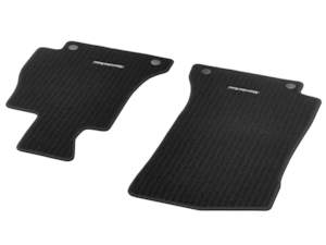 Durable, extremely hardwearing needle felt mats, with embroidered Mercedes-Benz lettering.