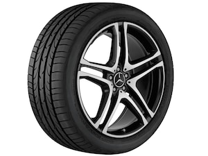 55.9 cm (22-inch) AMG 5-twin-spoke wheel.