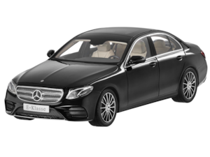 E-CLASS SALOON AMG LINE, W213<br/>1:18. Manufacturer: iScale<br/>designo selenite grey magno B6 696 0379<br/>obsidian black B6 696 0380