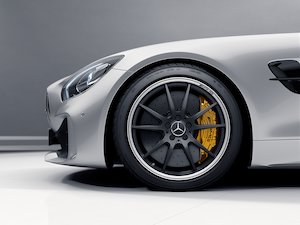 AMG forged wheel in 5-twin-spoke design, 48.3 cm (19-inch), High-sheen rim flange AMG forged wheel in 5-twin-spoke design, 48.3 cm (19-inch), High-sheen rim flange