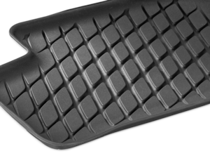 Made from robust, washable TPE material for heavy use. Completely covers the footwell. The higher edges and the surface design keep dirt and water at bay. Branded with the distinctive Mercedes star logo.